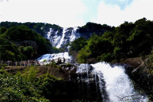 廊坊市情景诗剧《木兰辞》登上第十届中国诗歌春晚